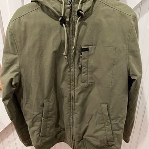 RVCA • size M • hooded quilted puffer jacket